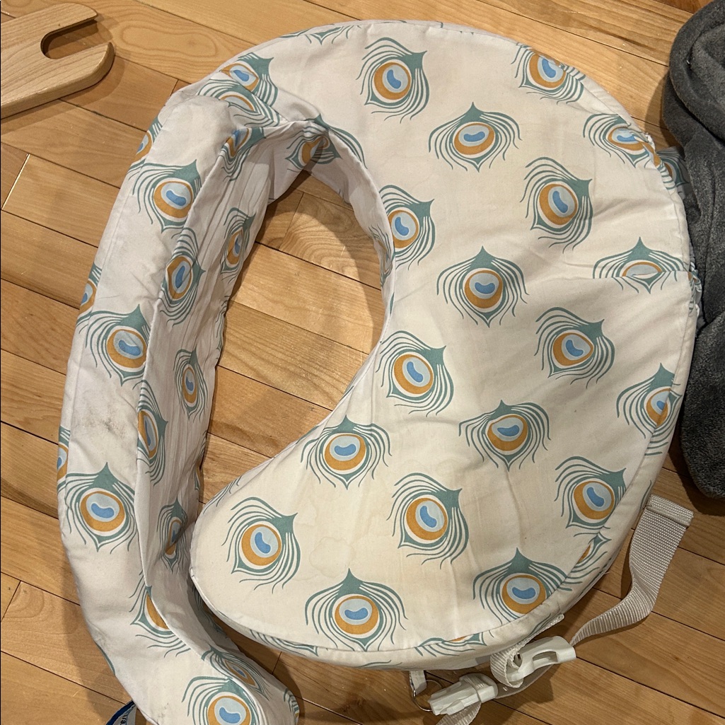 My Breastfriend Nursing Pillow